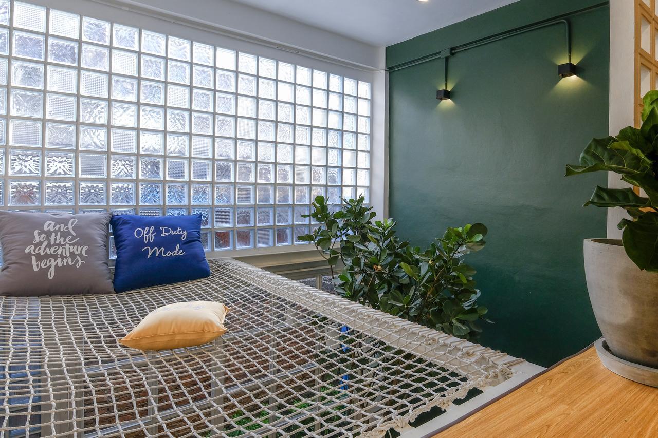 Simple To Sleep Hostel Бангкок Экстерьер фото